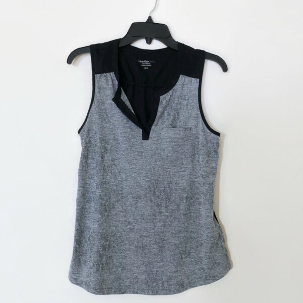 Tank with V cut out opening ✿